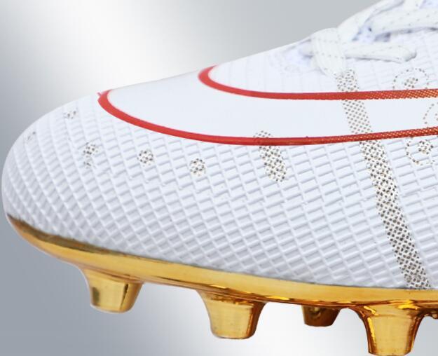 Fantastic Long Nail Football / Soccer Shoes for Natural Grass and Turf