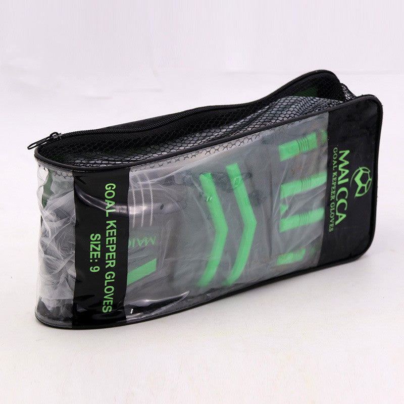 Fantastic Football / Soccer Gloves For Great Goalkeepers