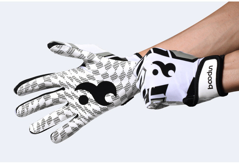 American Football Non-slip Gloves For an Easy Catching - A Trust Market