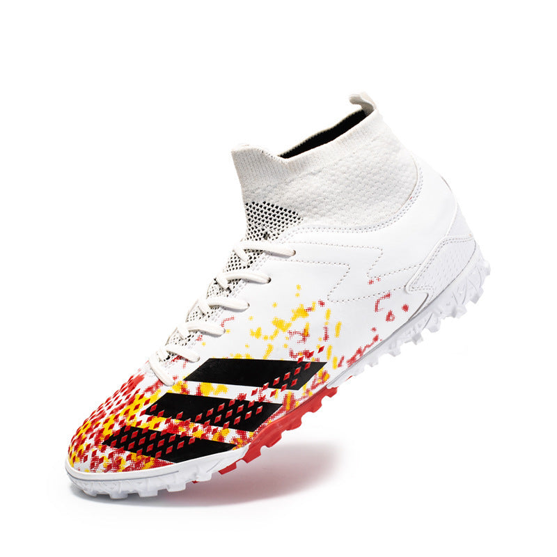 Fantastic Long And Short Nails Football Shoes To Score More Goals