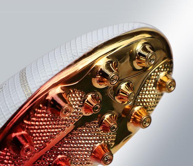 Fantastic Long Nail Football / Soccer Shoes for Natural Grass and Turf