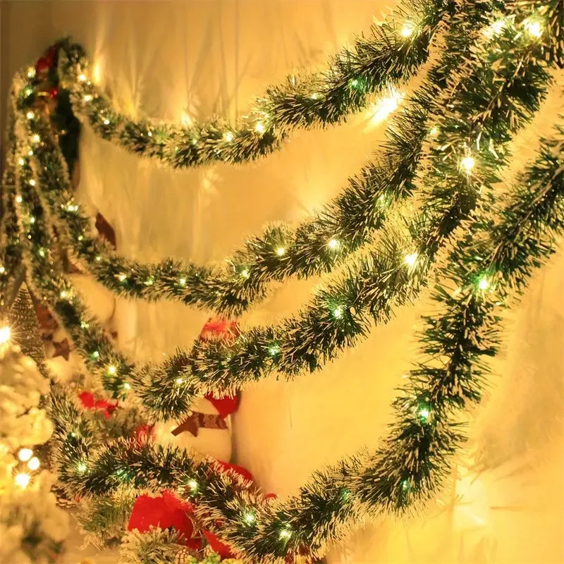 Beautiful Christmas Garland With LED Lights