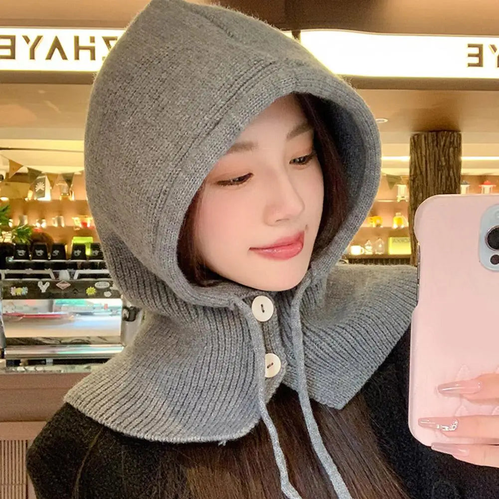Wonderful Hoodie And Scarf Set To Keep Your Neck Warm ❄️