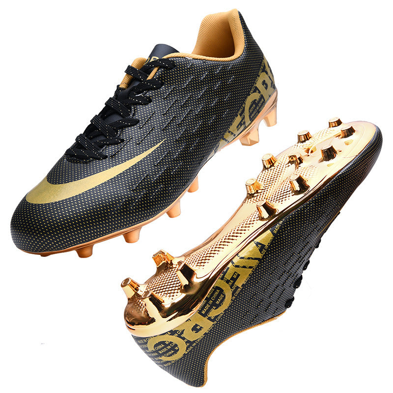 Great Football / Soccer Long Nail Shoes For Natural Grass and Turf