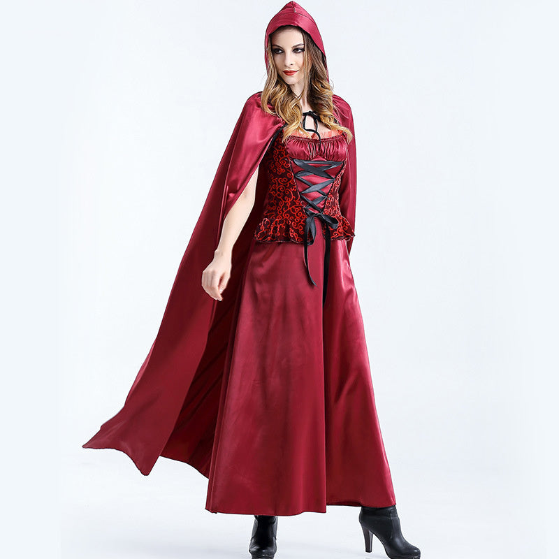Stunning Castle Queen's Outfit