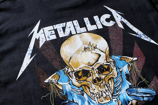 Bang Your Head With a Retro Metallica´s Printed T-shirt - A Trust Market