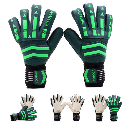 Fantastic Football / Soccer Gloves For Great Goalkeepers