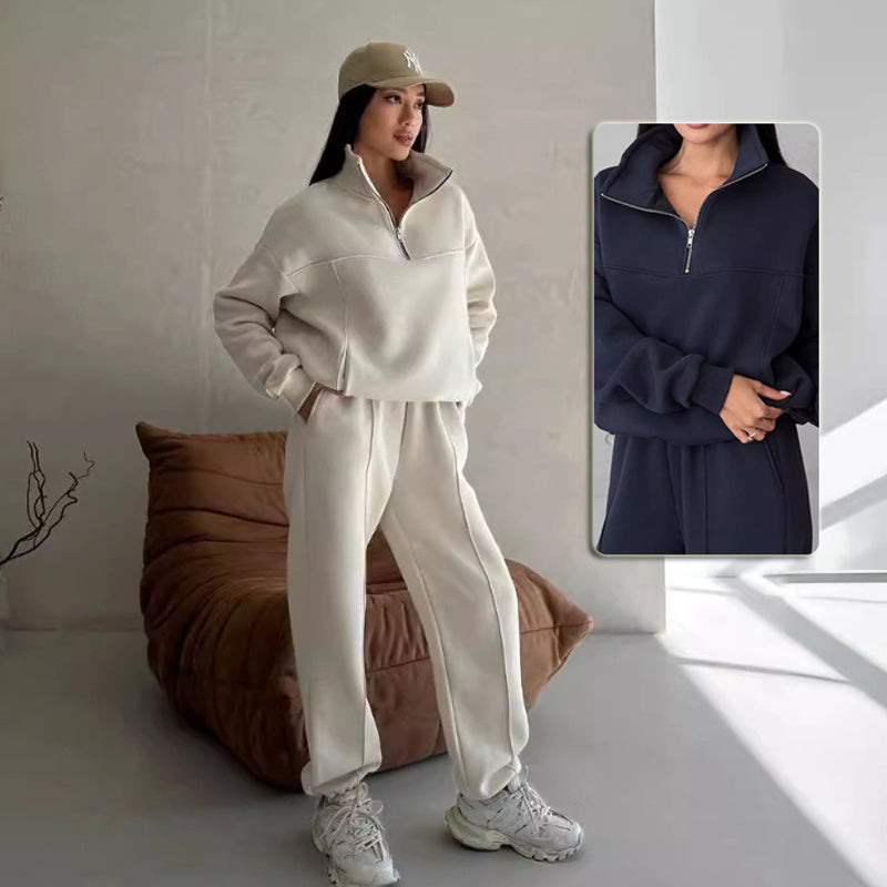 Fashionable Tracksuit for Women