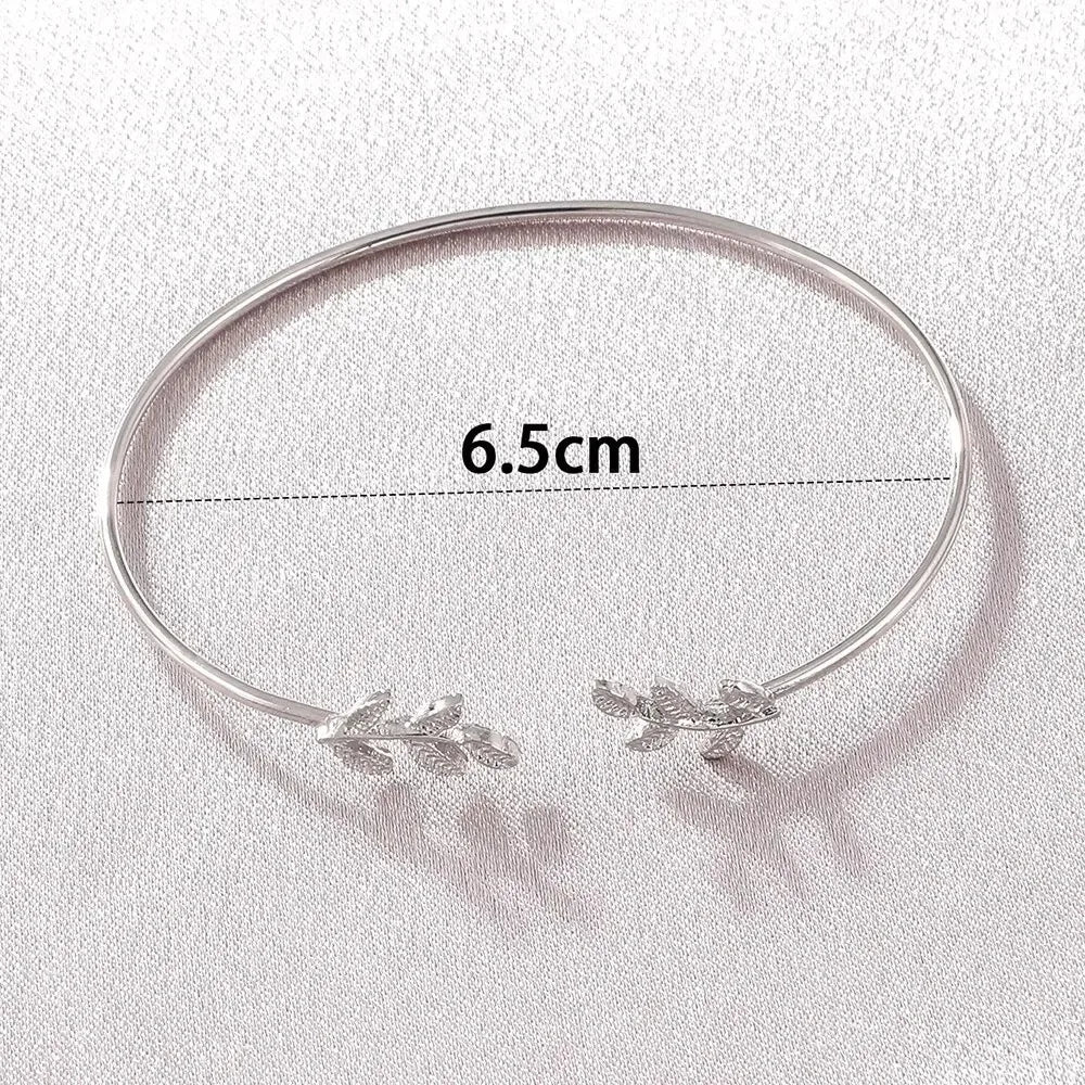 Wonderful Bracelet And Watch For Ladies (Sale 🚨)