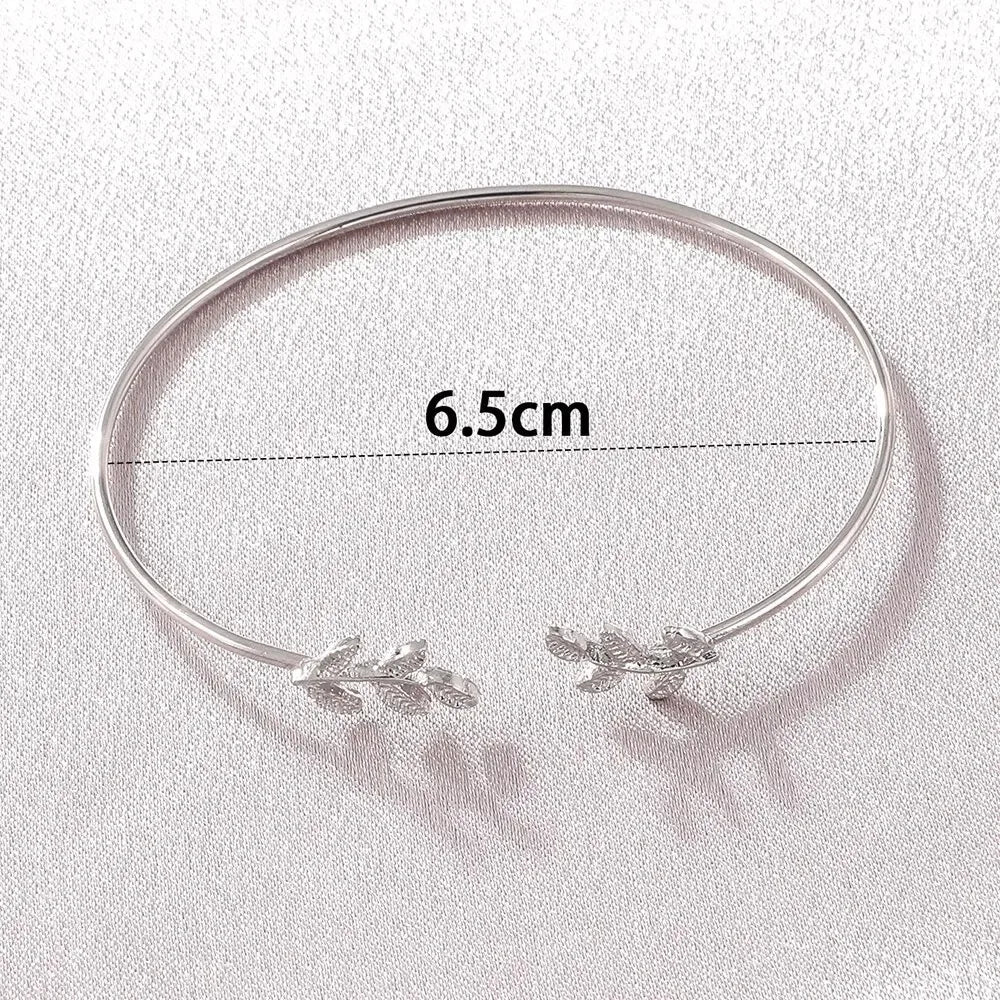 Wonderful Bracelet And Watch For Ladies (Sale 🚨)