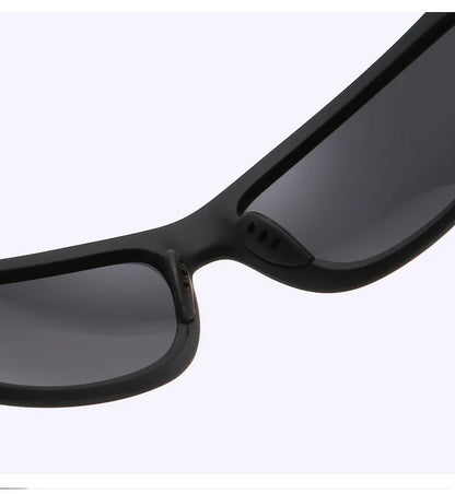 Wonderful Polarized Sunglasses With Chain (Sale 🚨)