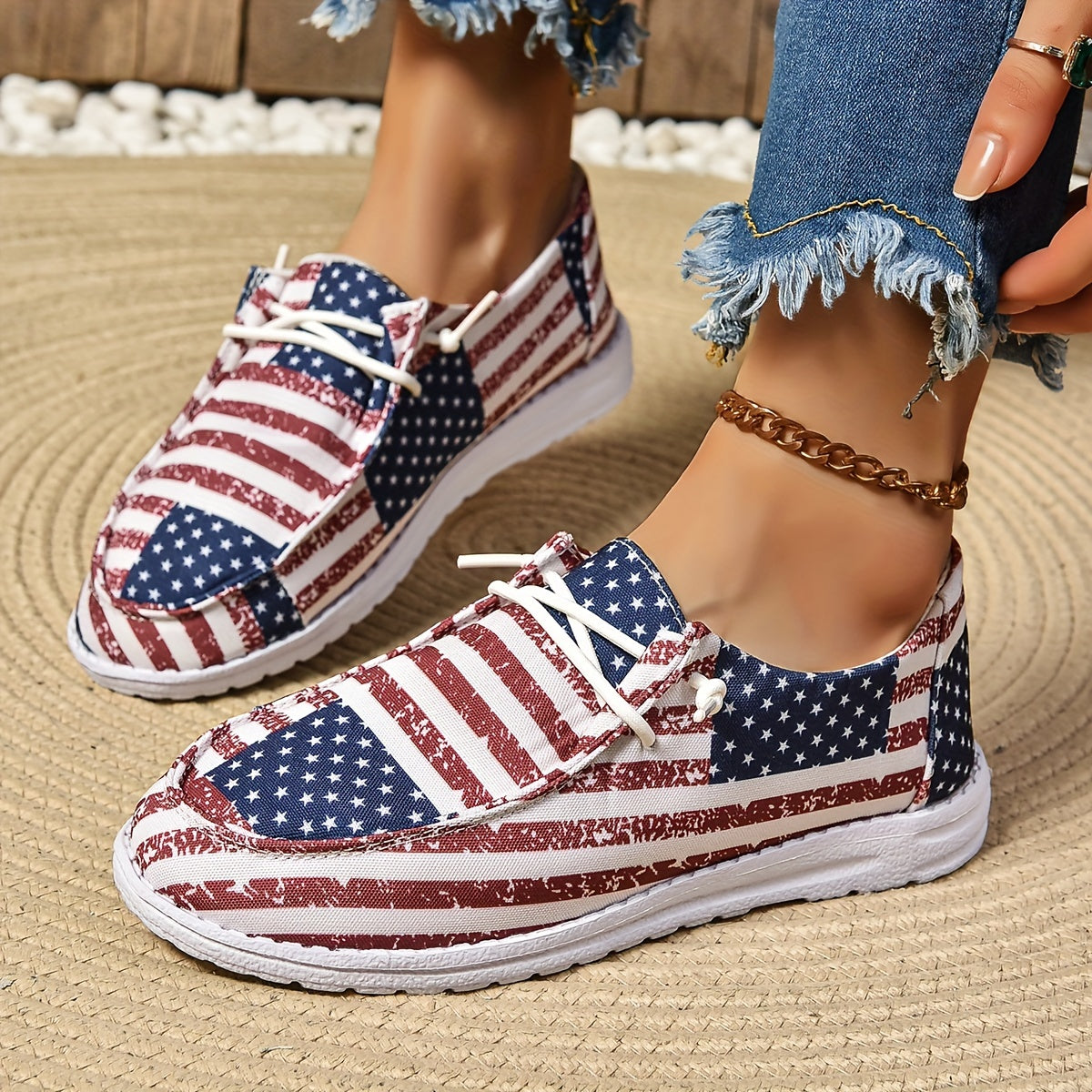 Beautiful Low Top Canvas Shoes With American Flag Pattern (Sale 🚨)