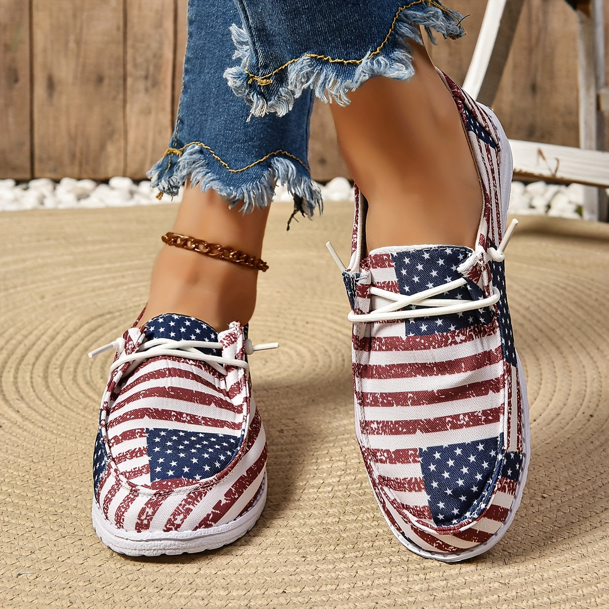 Beautiful Low Top Canvas Shoes With American Flag Pattern (Sale 🚨)