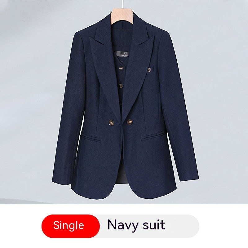 Elegant Women's Small Suit