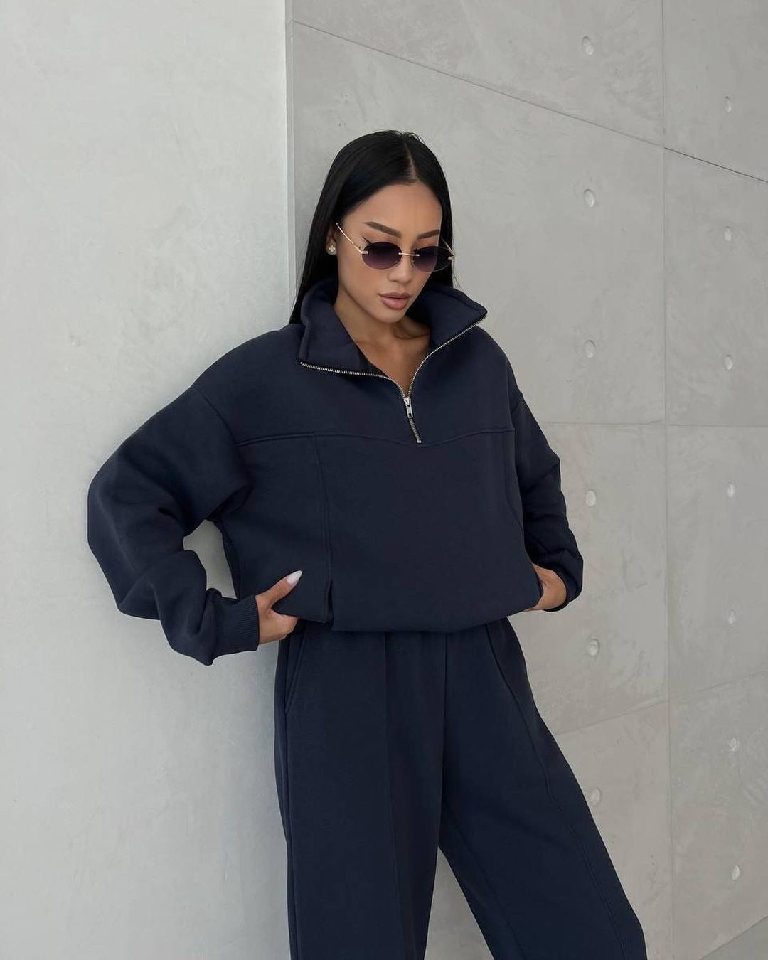 Fashionable Tracksuit for Women