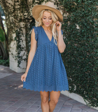 Amazing Lace Dress With Pocket. Jacquard Cutout V-Neck for Summer Moments - A Trust Market
